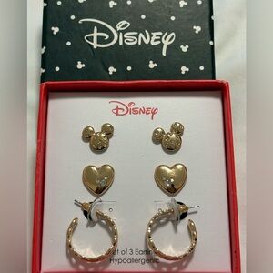 Disney set x 3 hypoallergenic earrings.